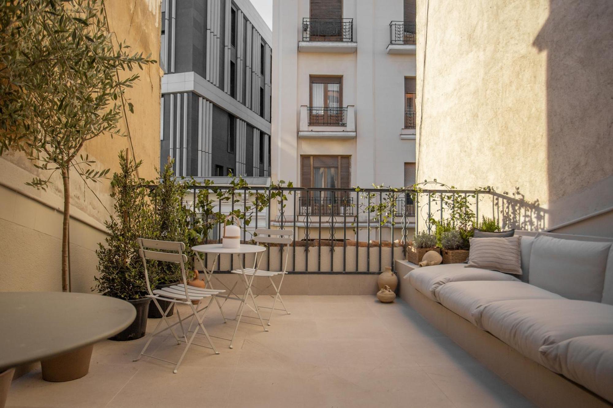 Seissta Madrid Centro "Remodelado" Aparthotel Εξωτερικό φωτογραφία